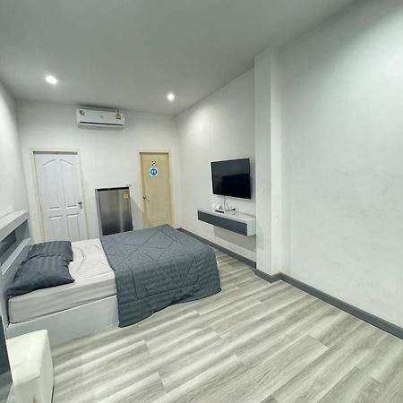K&K Apartment 邦帕利 外观 照片